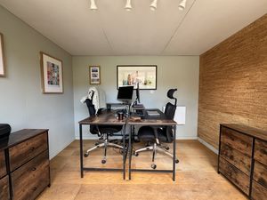 Home Office internal- click for photo gallery